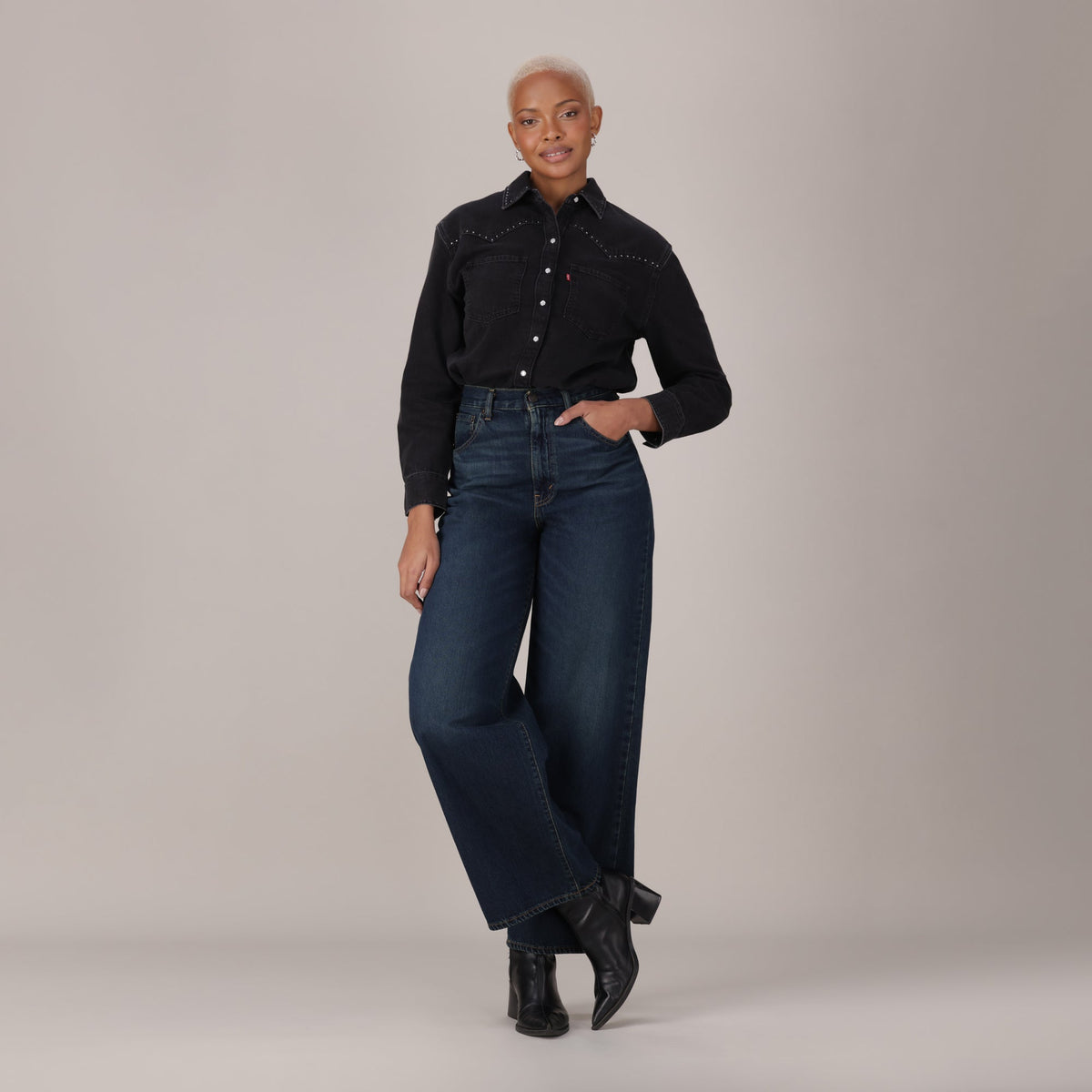 LEVI'S® WOMEN'S CINCH BAGGY JEANS - DARK INDIGO - WORN IN