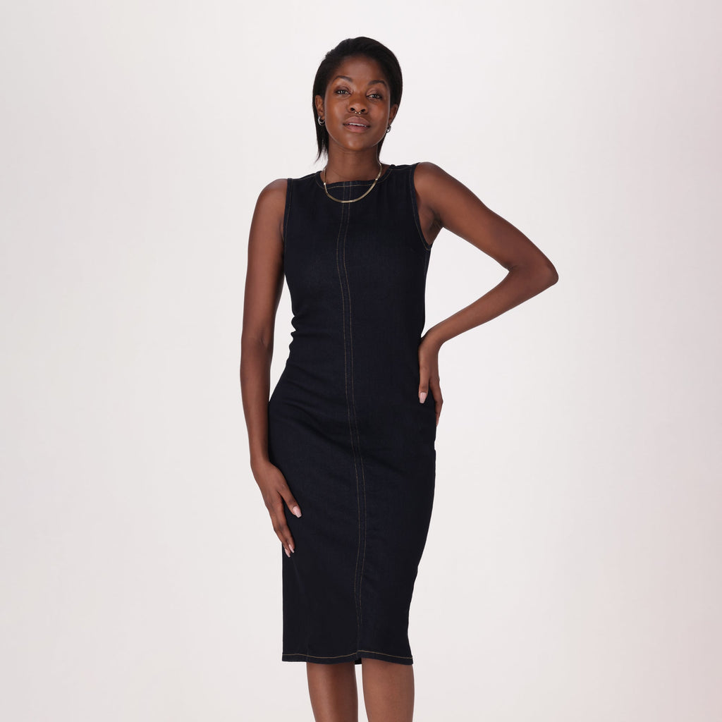 LEVI'S® WOMEN'S COLUMN MIDI DRESS - DARK WASH