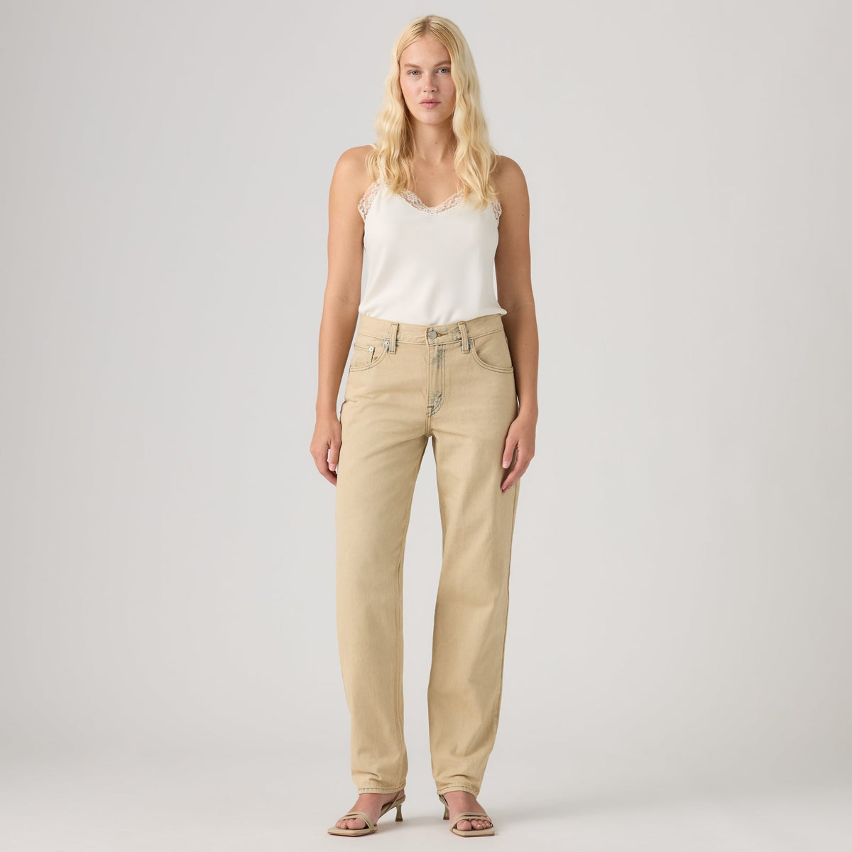 LEVI'S® WOMEN'S LOW STRAIGHT JEANS