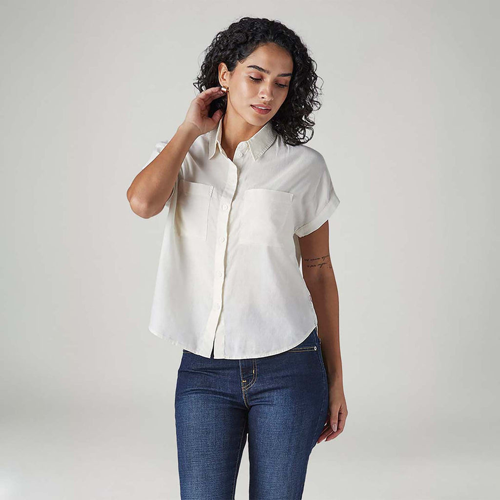 LEVI'S® WOMEN'S SOLID REGULAR FIT SHIRT - WHITE