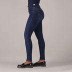 LEVI'S® WOMEN'S CURVY HIGH-RISE SUPER SKINNY  - DARK INDIGO - WORN IN
