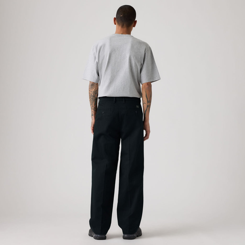 LEVI'S® MEN'S LOOSE PLEATED WORK CHINOS - BLACK