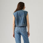LEVI'S® WOMEN'S SHRUNKEN '90S TRUCKER VEST - LIGHT INDIGO - WORN IN