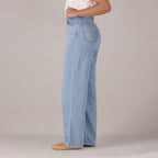 LEVI'S® WOMEN'S CINCH BAGGY JEANS - LIGHT INDIGO - WORN IN