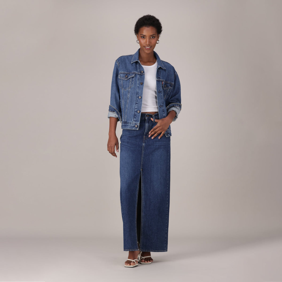LEVI'S® WOMEN'S COLUMN SKIRT - MED INDIGO - FLAT FINISH
