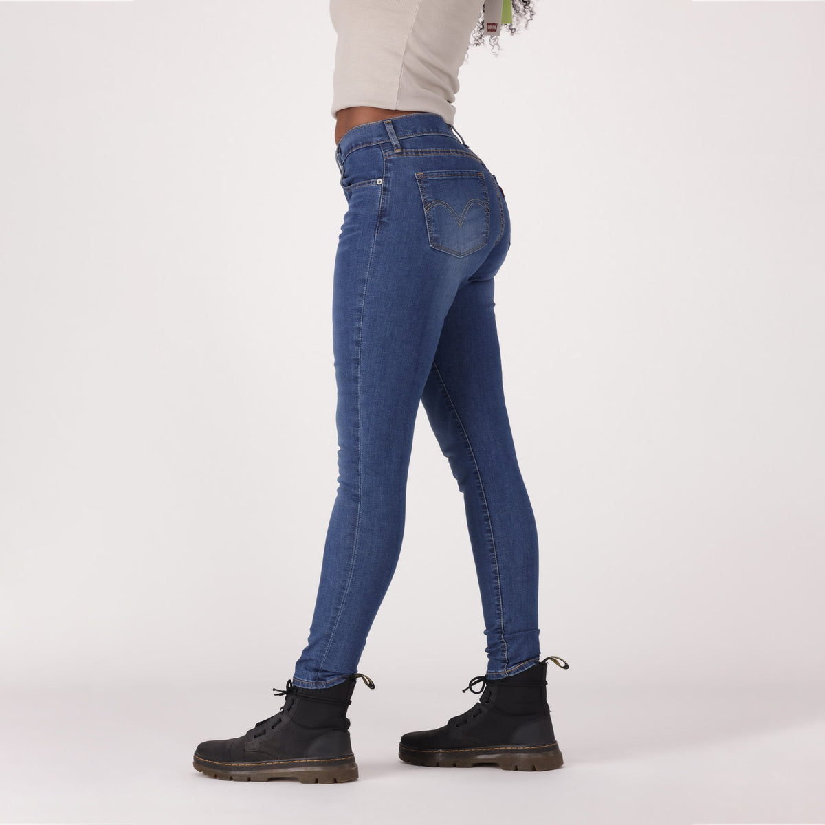 LEVI'S® WOMEN'S CURVY HIGH-RISE SUPER SKINNY  - MED INDIGO - WORN IN