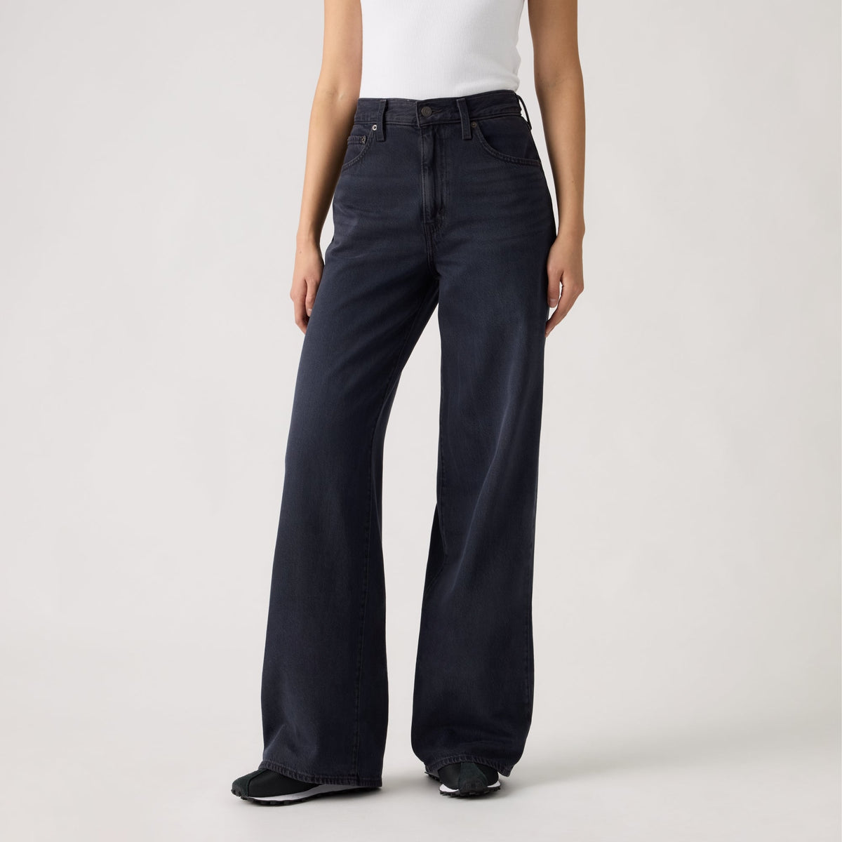 LEVI'S® WOMEN'S CINCH WIDE LEG JEANS - MED INDIGO - WORN IN