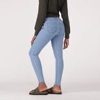 LEVI'S® WOMEN'S CURVY HIGH-RISE SUPER SKINNY  - MED INDIGO - WORN IN