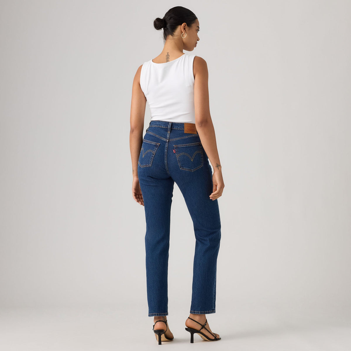 LEVI'S® WOMEN'S 501® CURVE JEANS - MED INDIGO - WORN IN