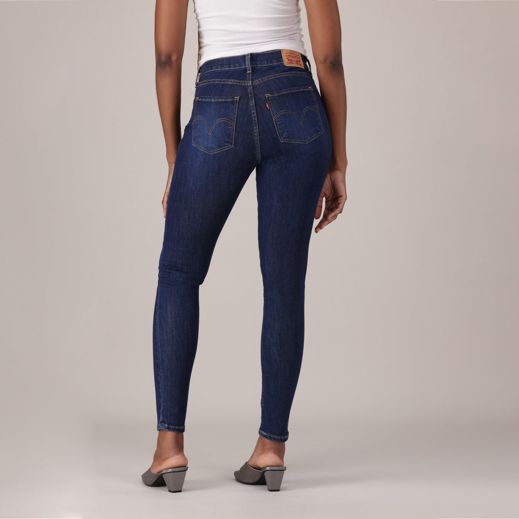 LEVI'S® WOMEN'S CURVY HIGH-RISE SUPER SKINNY  - MED INDIGO - WORN IN