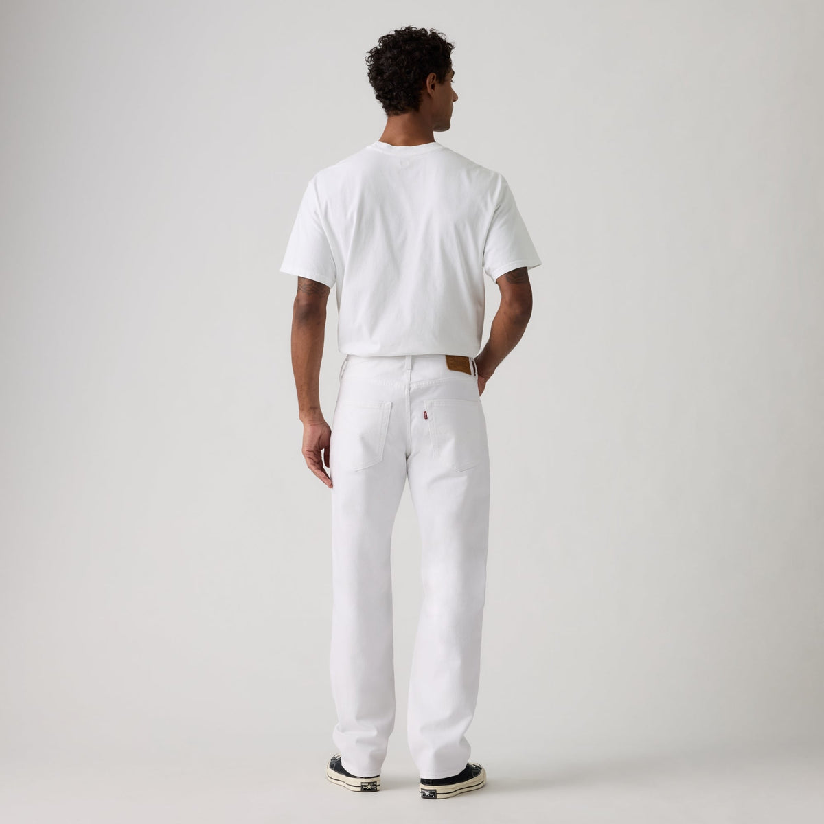 LEVI'S® MEN'S 541™ ATHLETIC TAPER JEANS - WHITE