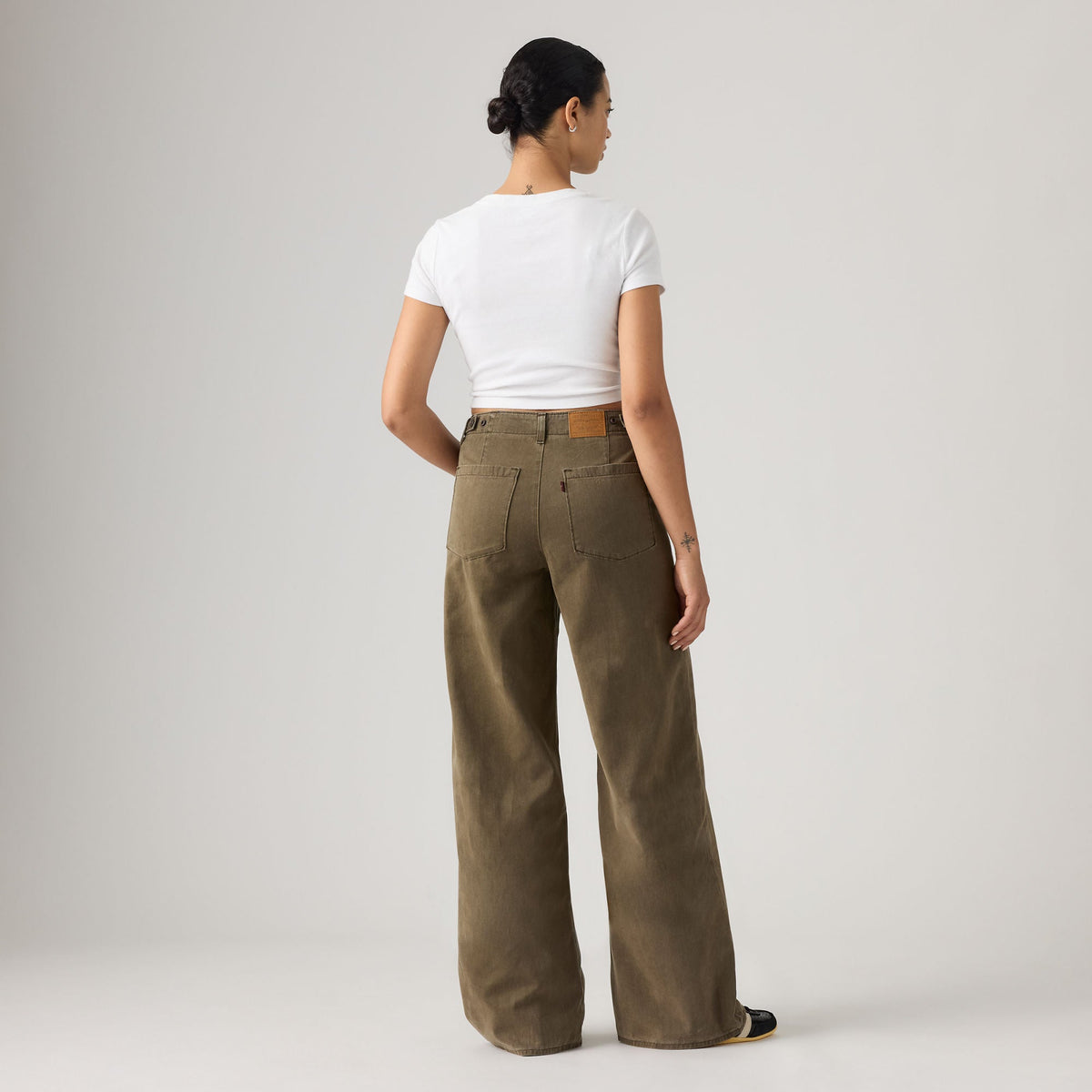 LEVI'S® WOMEN'S CINCH WIDE LEG FATIGUE PANTS - TAN