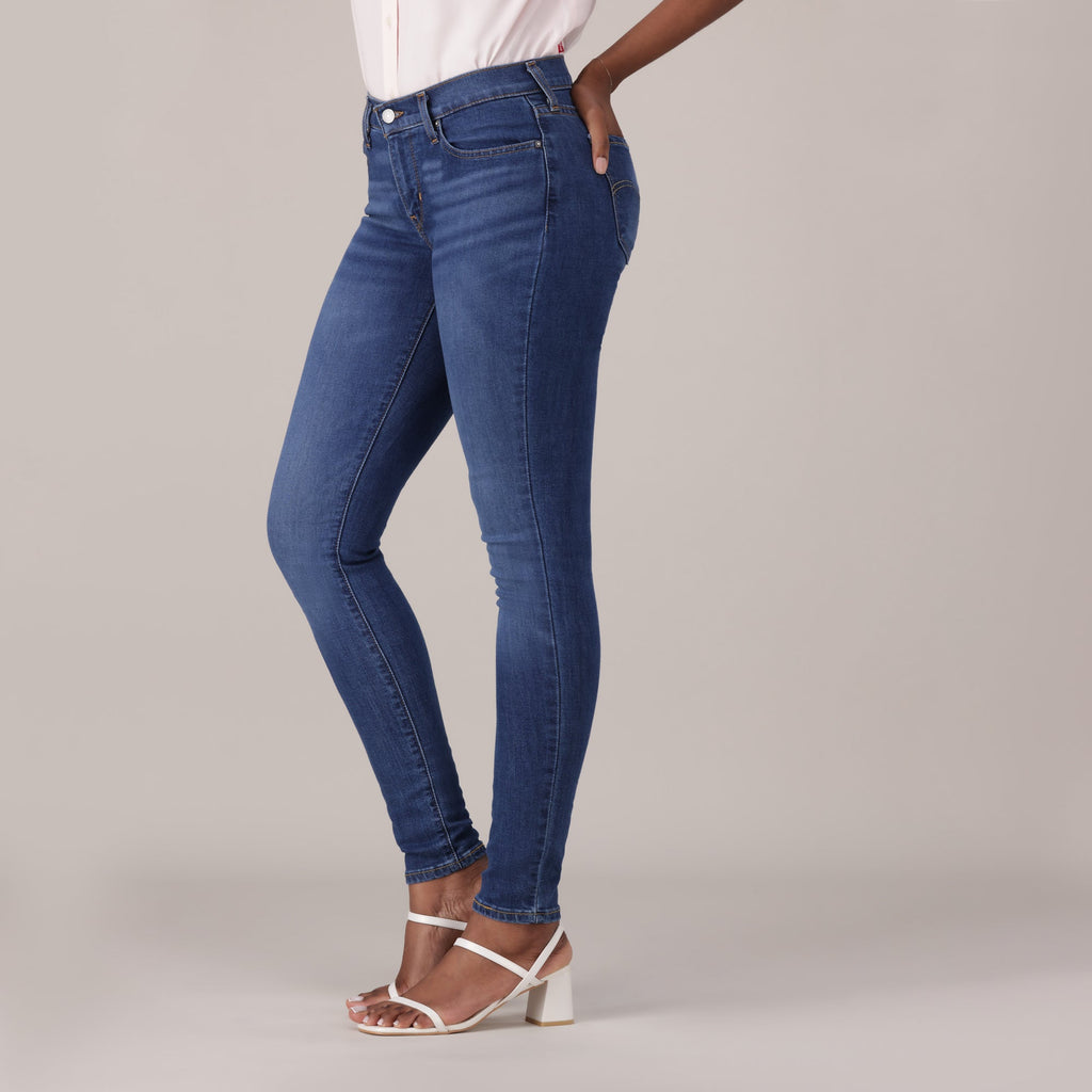 LEVI'S® WOMEN'S CURVY SKINNY  - MED INDIGO - WORN IN