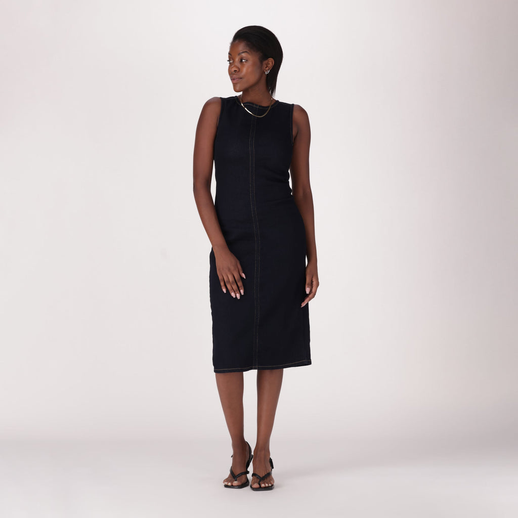 LEVI'S® WOMEN'S COLUMN MIDI DRESS - DARK WASH