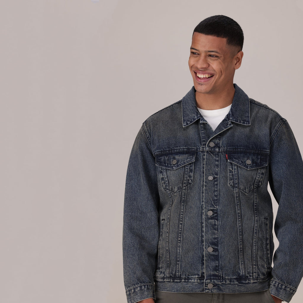 LEVI'S® MEN'S RELAXED TRUCKER JACKET - BLACK