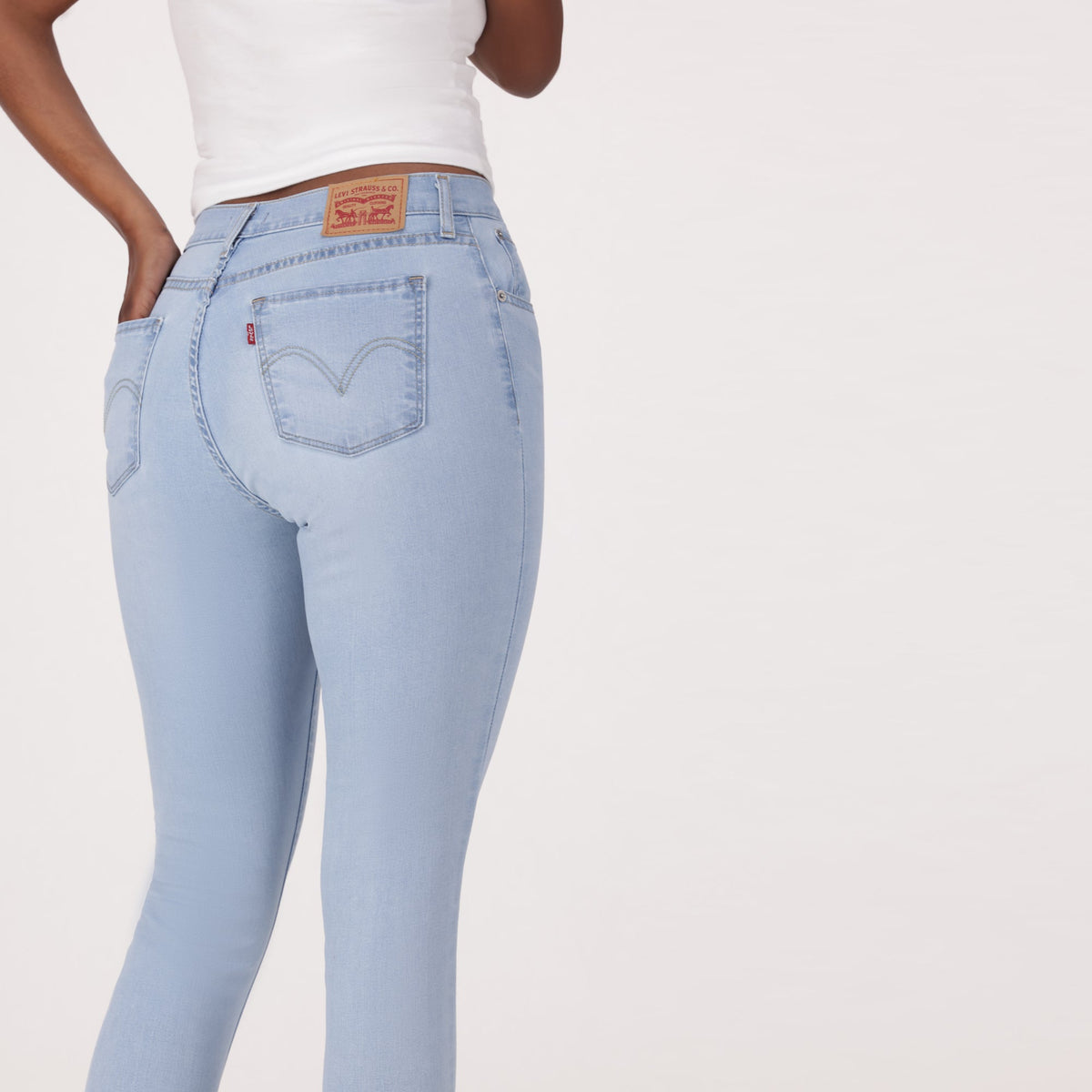 LEVI'S® WOMEN'S CURVY SUPER SKINNY  - LIGHT INDIGO - WORN IN
