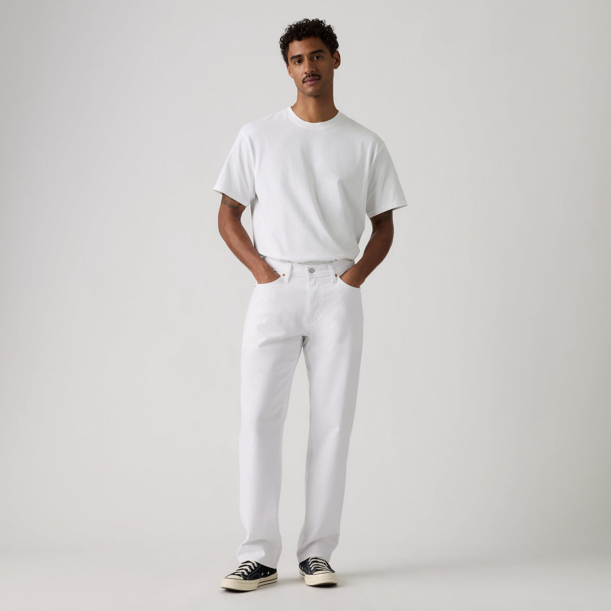 LEVI'S® MEN'S 541™ ATHLETIC TAPER JEANS - WHITE