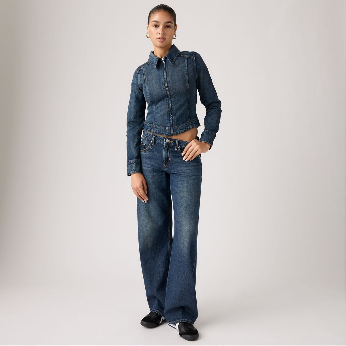 LEVI'S® WOMEN'S LOW LOOSE JEANS - MED INDIGO - WORN IN