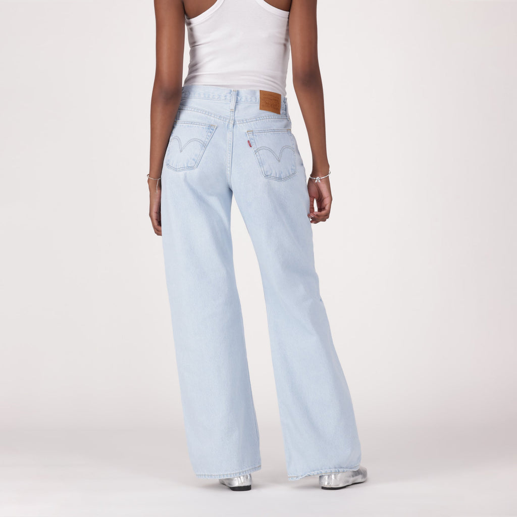 LEVI'S® WOMEN'S LOOSE BOOT JEANS - LIGHT INDIGO - WORN IN