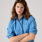 LEVI'S® WOMEN'S HARLIE BOYFRIEND SHIRT - BLUE
