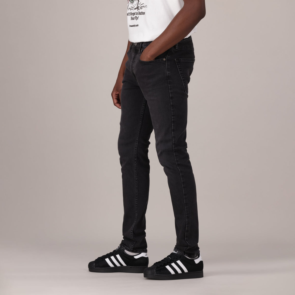 LEVI'S® MEN'S 512™ SLIM TAPER JEANS - BLACK