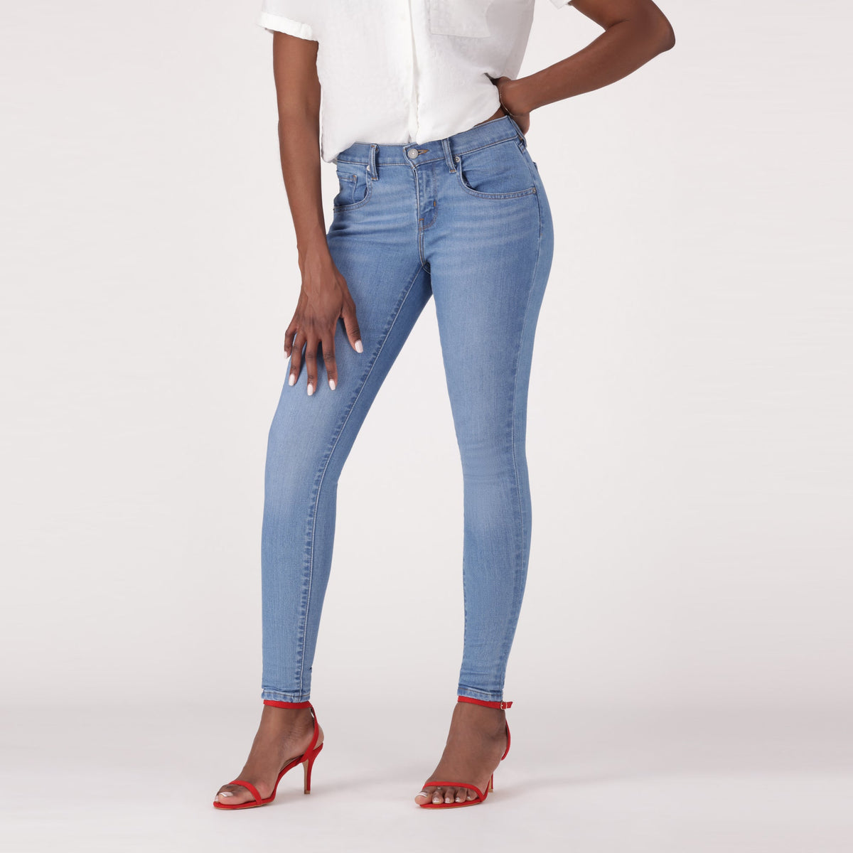 LEVI'S® WOMEN'S CURVY SUPER SKINNY  - MED INDIGO - WORN IN