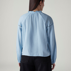LEVI'S® WOMEN'S TEXTURED REGULAR FIT TOP - BLUE