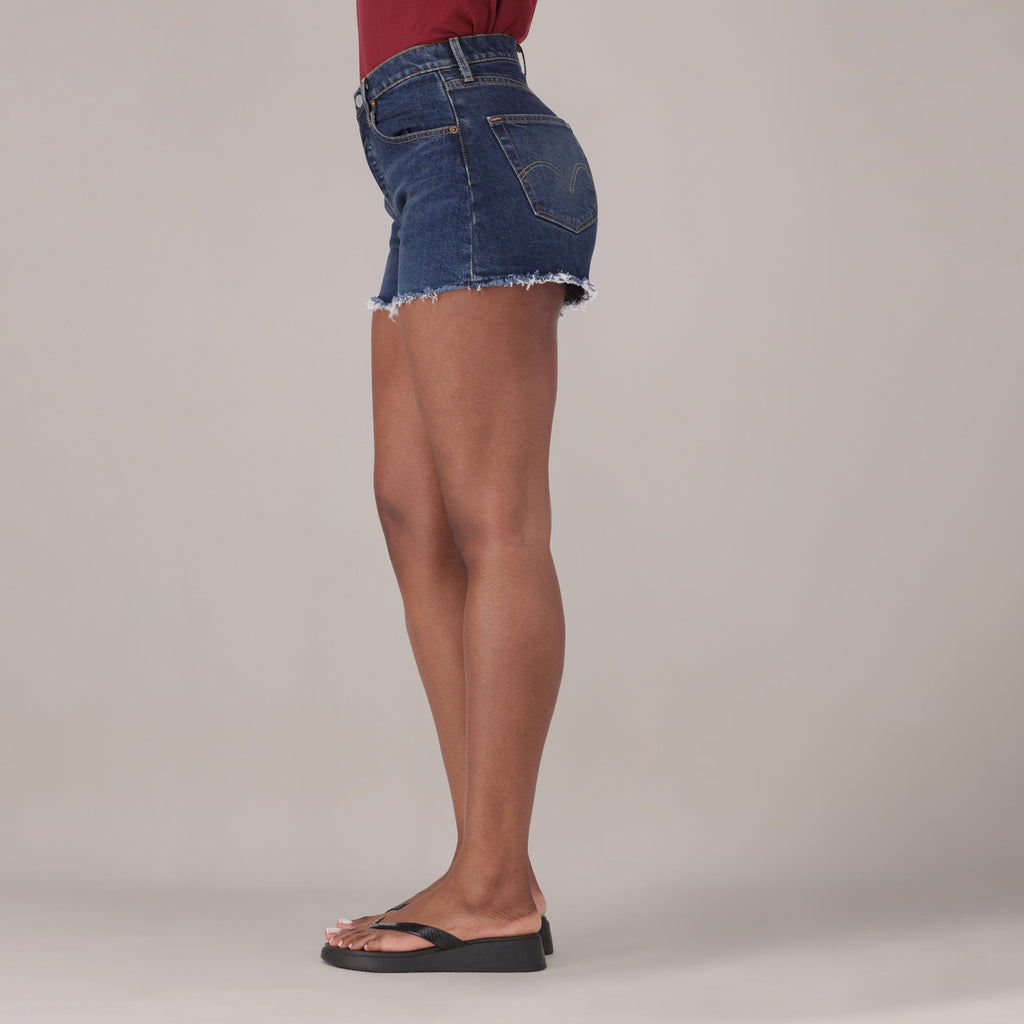 LEVI'S® WOMEN'S 501® CURVE SHORTS - DARK INDIGO - WORN IN