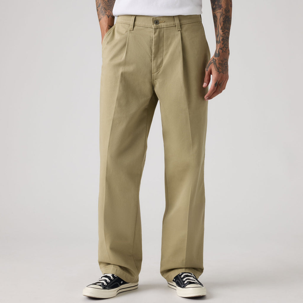 LEVI'S® MEN'S LOOSE PLEATED WORK CHINOS - TAN