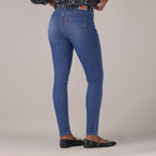 LEVI'S® WOMEN'S CURVY HIGH-RISE SUPER SKINNY  - MED INDIGO - WORN IN