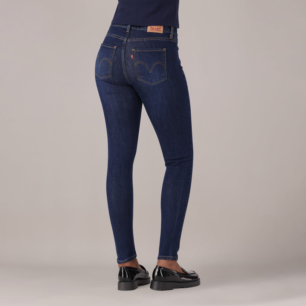 LEVI'S® WOMEN'S CURVY HIGH-RISE SUPER SKINNY  - DARK INDIGO - WORN IN