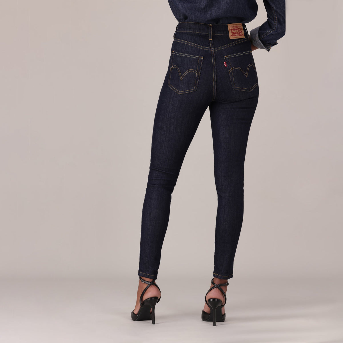 LEVI'S® WOMEN'S 720 HIGH-RISE SUPER SKINNY JEANS - DARK INDIGO - FLAT FINISH