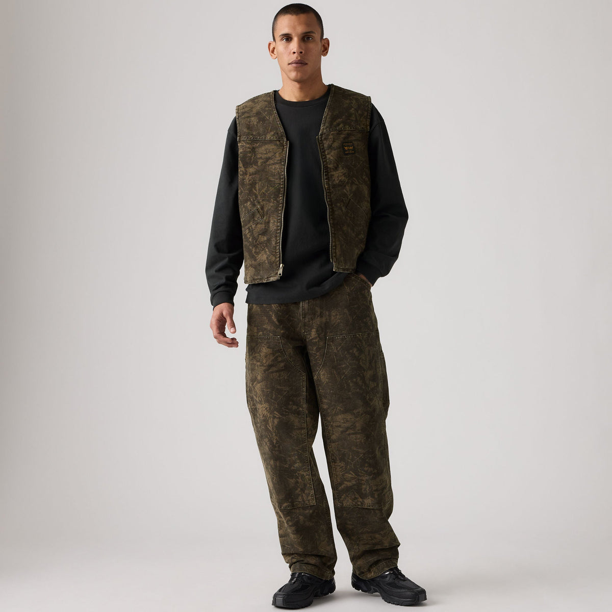 LEVI'S® MEN'S 568™ LOOSE STRAIGHT DOUBLE-KNEE CARPENTER - GREEN